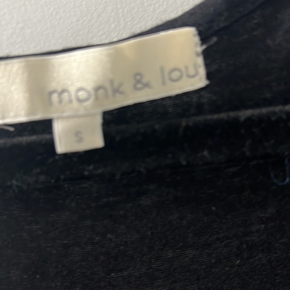 Monk & Lou women's Tank scoop neck shirt sheer black and cream color women’s - Picture 4 of 4